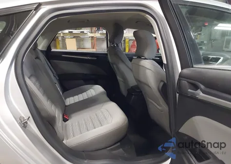 2016 Ford Fusion S z USA, uszkodzony, nr VIN 3FA6P0G74GR141159